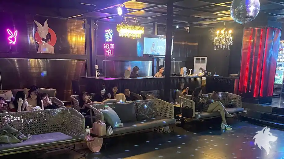 Lounge 內的客人