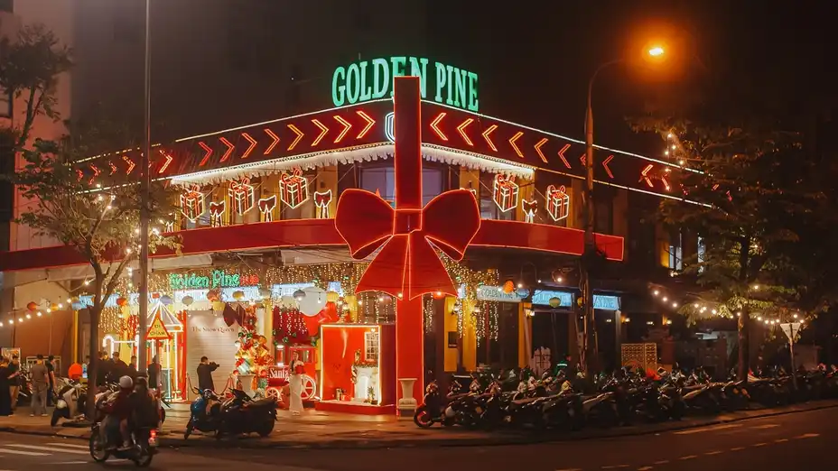 峴港 New Golden Pine Pub 封面圖片