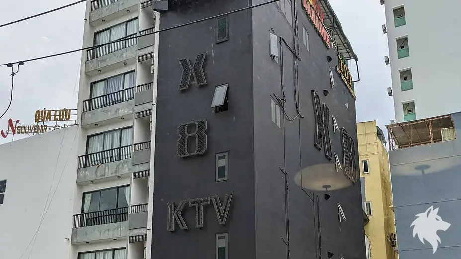 峴港 X8 KTV 建築
