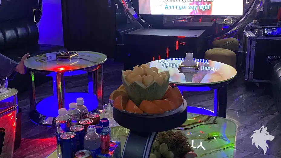 桌上的新鮮水果